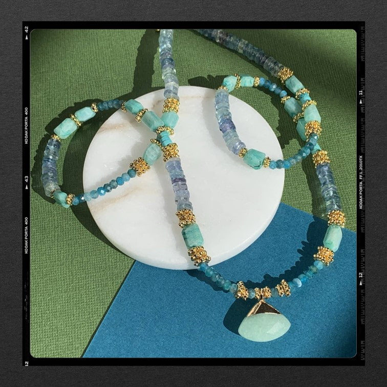 Les Poétisés collier instinct bijou de createur français pierres fines