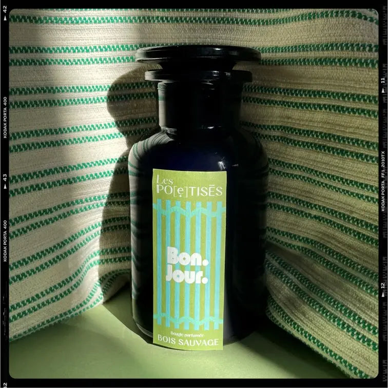 Les Poétisés bougie parfumée bougie d'apothicaire design wavy