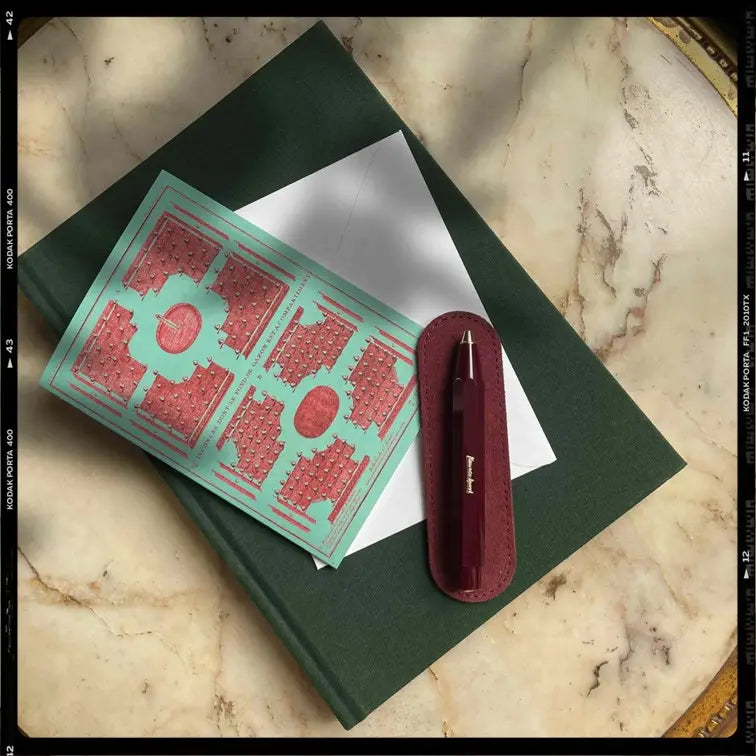Les Poétisés étui velours rouge bordeaux pour stylo Kaweco