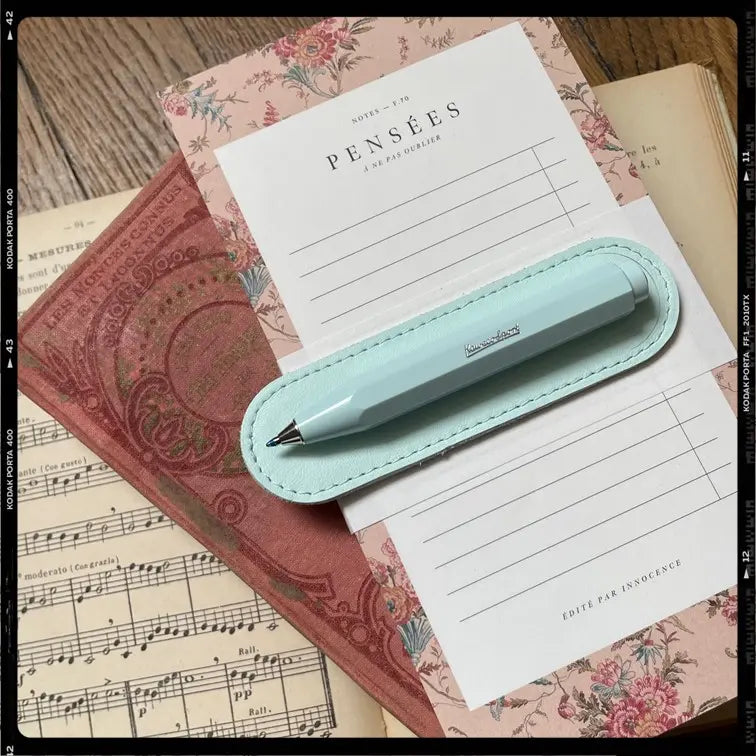 Les Poétisés bloc notes rose innocence paris rétro to do list