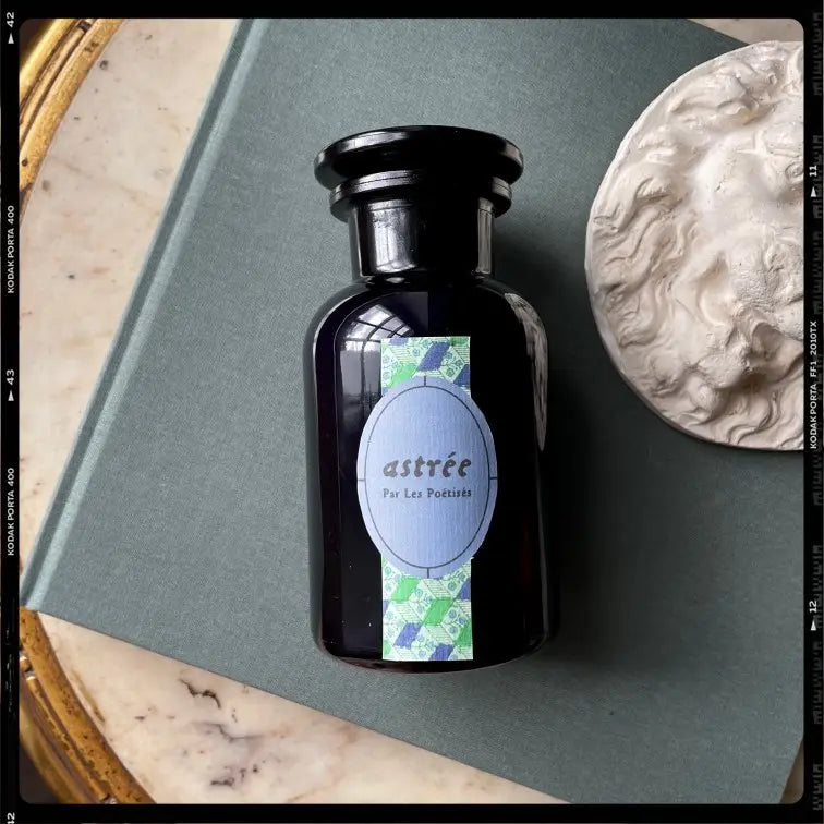 Les Poétisés bougie parfumée apothicaire cadeau personnalisable déco antiquité