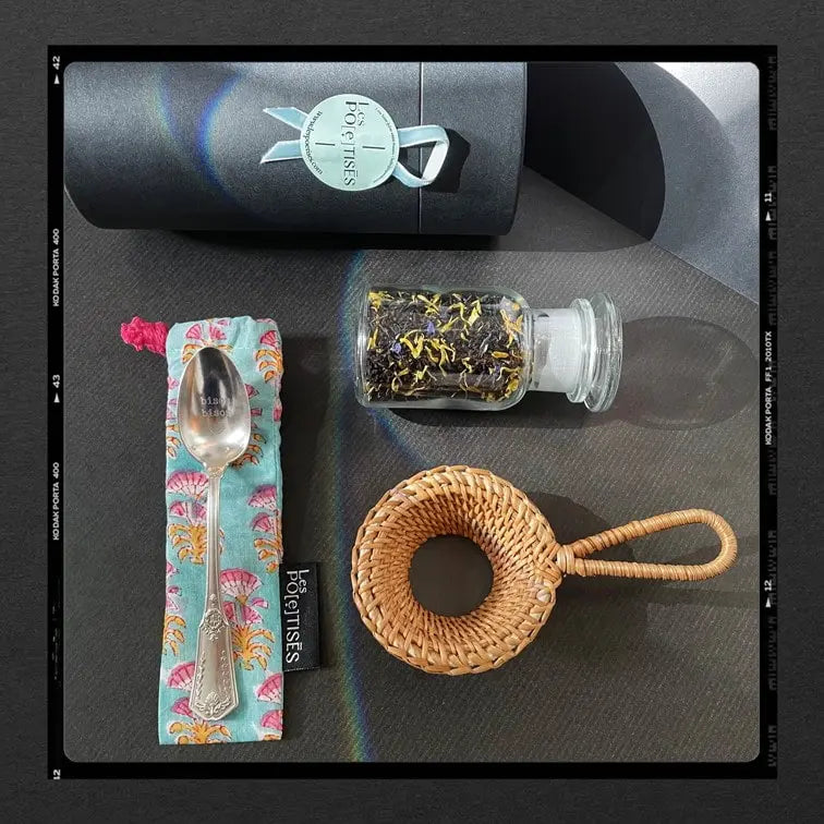 Les Poétisés coffret gourmand thé cuillère personnalisée cadeau femme