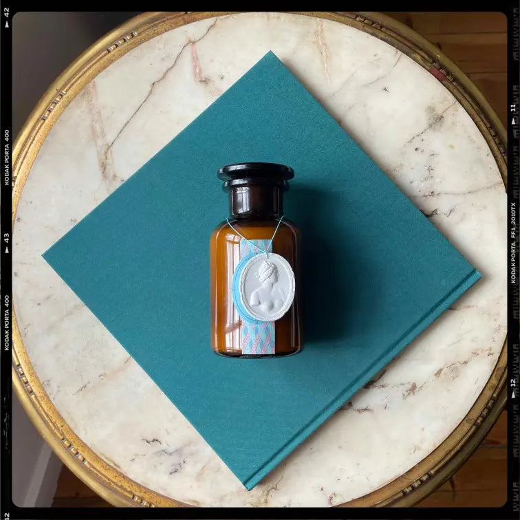 Les Poétisés bougie antique Bois Flotté papier dominoté
